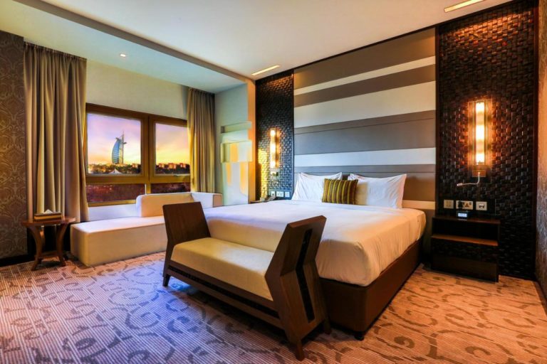 Metropolitan Hotel Dubai 37
